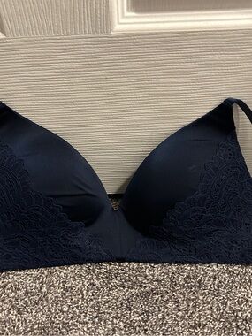 NWT Soma Navy Stunning Wireless Lace Push-Up Bra